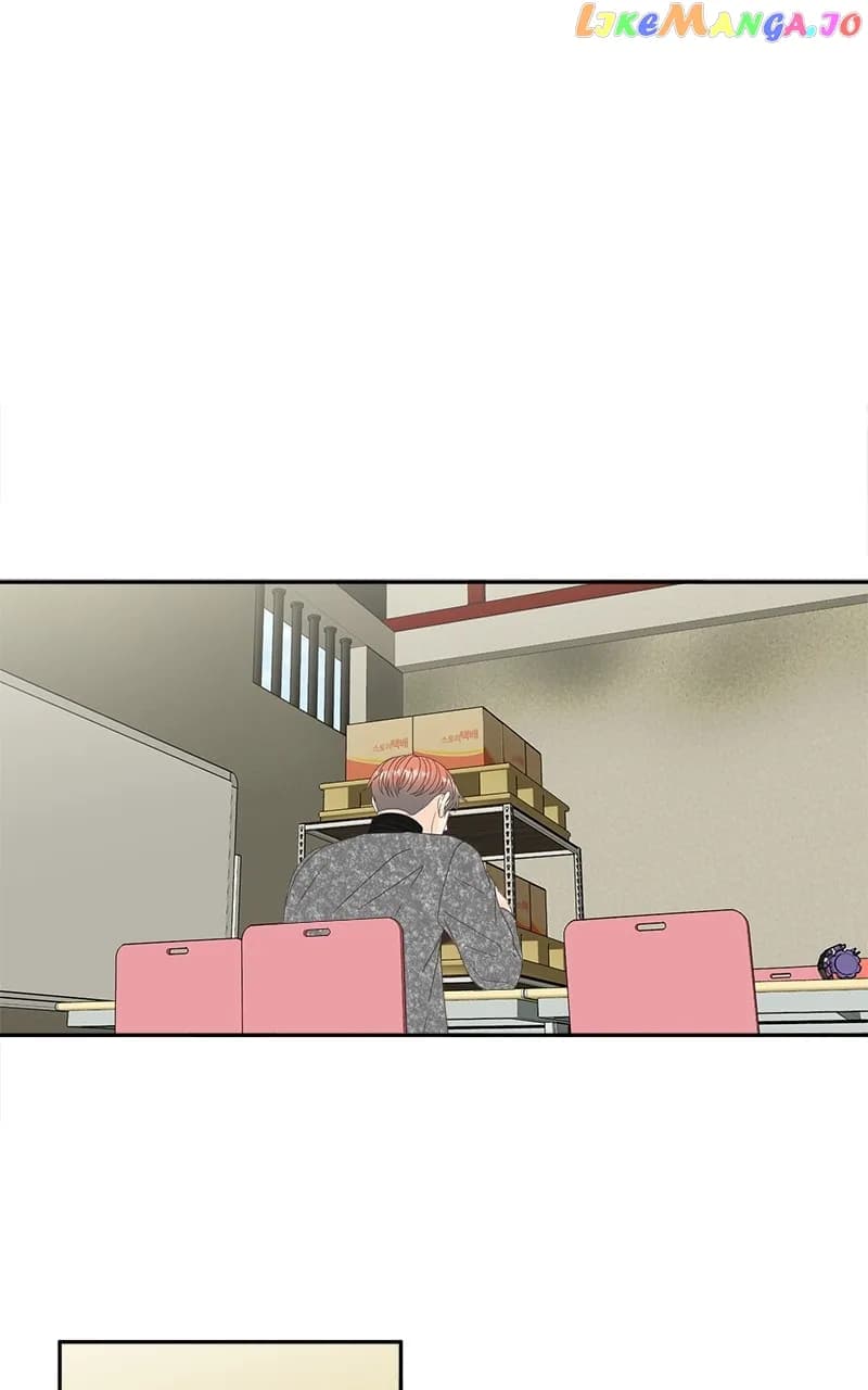Page https://readmanhwaverse.com/images/unraveling-rumors/chapter-32/01.webp